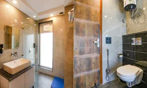 FabHotel F9 Noida Sector 27 - Bathroom