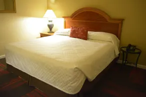 Crystal Cove Riverfront Resort - Zimmer
