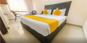 FabHotel Sashi Paradise - Zimmer