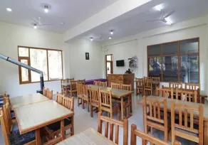 Hotel Tashila - Manali - Restaurant