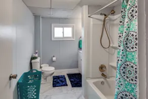 Family-friendly Altoona Abode w/ Spacious Patio! - Interior