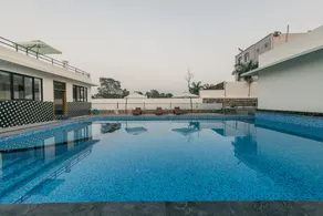 Serenity Hill Resort Near 2Km Fateh Sagar Lake Udaipur - Pool