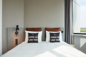 Moxy Amsterdam Schiphol Airport - Chambre