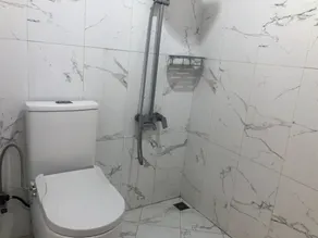 RedDoorz near XT Square 3 - Bathroom