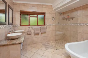 18 On Kloof Guest House - Bathroom