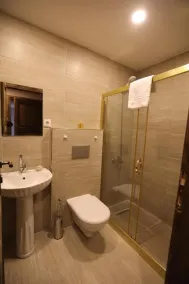Grand Uchisar Hotel - Baño