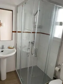Hostal Bar Restaurante La Escapada - Baño