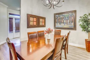 Walk to Shops & Dining! Quiet Fultondale Home - Interiör