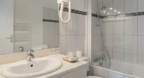 Hôtel Saint Jacques - Badezimmer