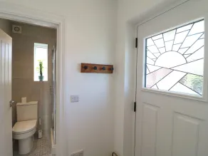 19 Berry Avenue - Bad