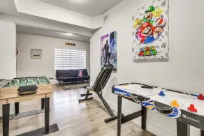 Group Hub w/ Game Room! 4 Mi to Hard Rock Stadium - Interiør