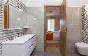 Awesome Apartment in Kostrena With 3 Bedrooms, Wifi and Outdoor Swimming Pool - Bathroom