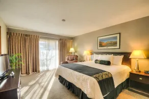 Fairmont Hot Springs Resort - Camera