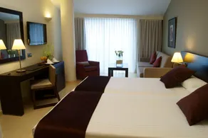 Yomo Centric - Room