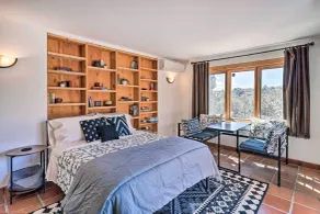 ‘Casa al Reves’ Pueblo-Style House with Views! - Interior