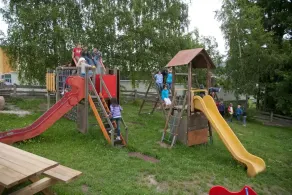 Habitación privada apta para niños con sauna y barbacoa | Acepta mascotas - Zona de juegos infantil al aire libre