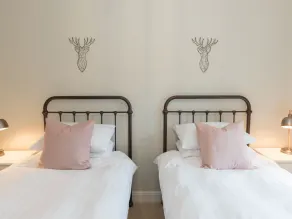 Stag Cottage - Room