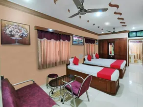 Hotel Dollar - Room