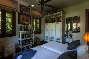 Howie's HomeStay - Chambre