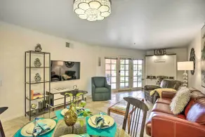 Condo w/ Patio, Walk to Downtown Palm Springs! - Interiör