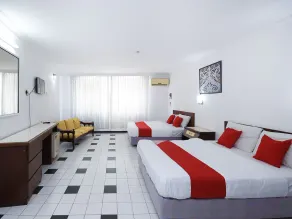 Super OYO 1018 Telang Usan Hotel Miri - Værelse