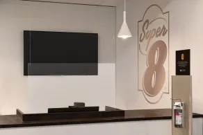 Super 8 by Wyndham Augsburg - Lobby