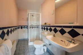 The Bosun - Baño