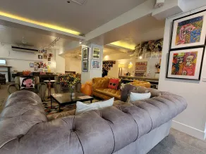 Mini Central  - Reception