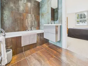 Green Hat Stays - Chepstow - Harvax House - Badeværelse