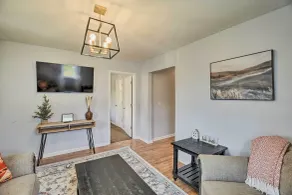 Pet-friendly Charleston Home w/ Fenced Yard! - Interiör
