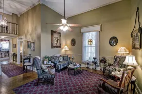Clyde and Marie's Bed & Breakfast - Coin salon dans le hall