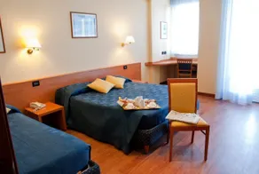 Hotel Touring - Rum