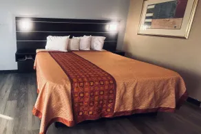 Residential Suites Blue Springs by Hotel O I 70 - Zimmer