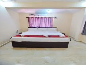 Candolim Aloft - Room