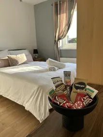 no6 overnight stays free onsite parking - Rum