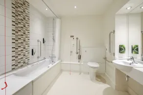 Premier Inn Sheffield Meadowhall - Baño