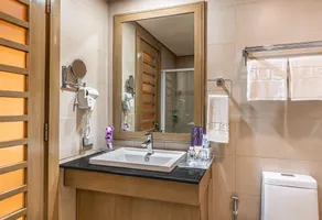 The Muse Hotel Boracay - Bathroom