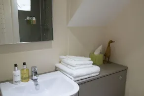 Stanley Lodge Farmhouse - Room