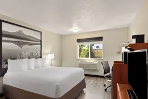 Super 8 by Wyndham Roseburg - Chambre
