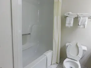 Quality Inn & Suites Thomasville-High Point - Chambre