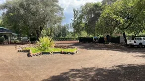 Jungle Green Resort - Kiutine - Parking