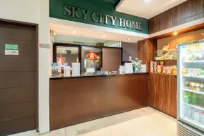 Rehat at Dago Sky Hotel - Rezeption