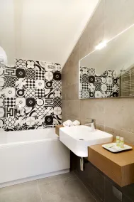 Best Western Plus Royal Superga Hotel - Bathroom