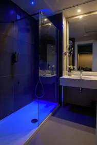 BV Hotel Oly - Salle de bain