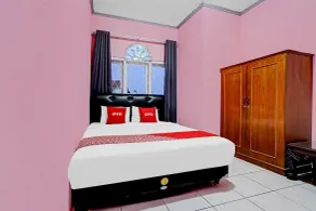 OYO 90289 Lestari Syariah Homestay - Room