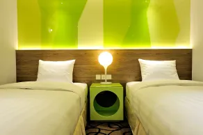 Green World Hotel - Zhonghua - Room