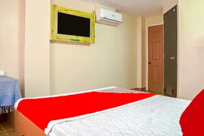 RedDoorz at La Briana Guest House Santa Fe, Bantayan Cebu - Chambre