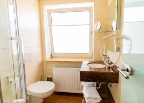 Gasthof Pension Post - Bathroom