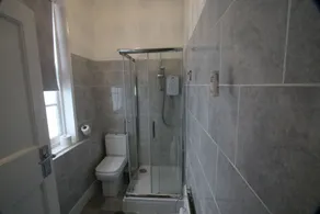 Spring Garden Guest House - Bad