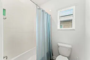 435 Strand Dr - Bad